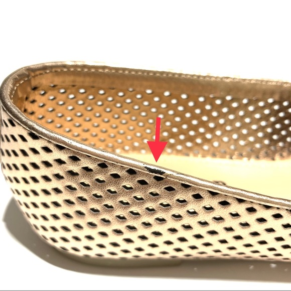 Like New JustFab Cut Out Flats Sz 5.5 - Picture 8 of 8